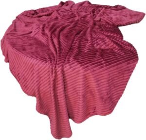 دفاية سرير، بطانية حرارية للسرير حفر ليزر . مقاس 200×220 سم التصوير على الطبيعة . متعدد الالوان