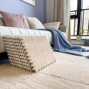 سجادة متشابكة من الاسفنج الناعم المنفوش، سجادة واقية للارضيات والتمارين الرياضية وغرفة الاطفال والمنزل وغرفة النوم . مقاس 30×30 سم عدد 12 قطعة .