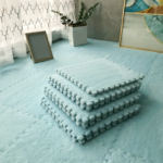 سجادة متشابكة من الاسفنج الناعم المنفوش، سجادة واقية للارضيات والتمارين الرياضية وغرفة الاطفال والمنزل وغرفة النوم . مقاس 30×30 سم عدد 12 قطعة .