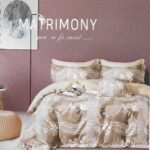 طقم كبرتاية سرير كبير متعدد الالوان يتم استعمالة على الوجهين كل وجة شكل مختلف متوفر 6 قطع