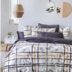 طقم كبرتاية سرير كبير متعدد الالوان يتم استعمالة على الوجهين كل وجة شكل مختلف متوفر 6 قطع