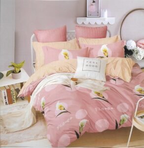 طقم كبرتاية سرير كبير متعدد الالوان يتم استعمالة على الوجهين كل وجة شكل مختلف متوفر 4 قطع