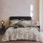 لحاف اطفال 2 قطعة شتوي من المايكروفايبر بديل الريش حشوة الفايبر البديل للريش . بتصاميم متعددة ومميزة .