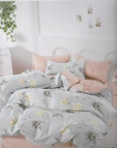 طقم ملايات سريركبير مكون من ٤ قطع . ملاية 240*240سم+1مخدة160*45سم+2خدادية 50*70سم .