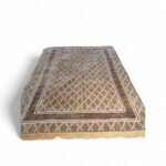 حافظة سجاد من النساجون الشرقيون بخامة عالية ومتينة، تحافظ على السجاد وتثبّت على الأرض، مقاس 160×220 سم